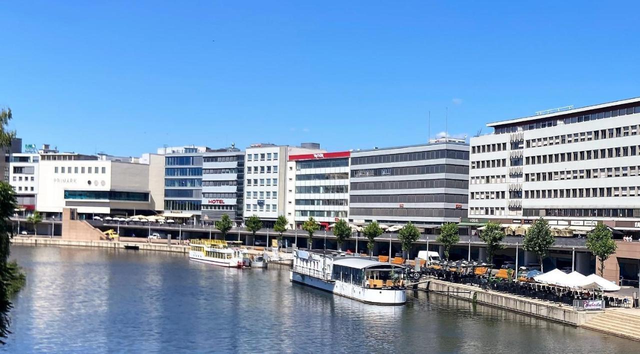 Hotel Stadt Hamburg Am Fluss Sarrebruck Extérieur photo