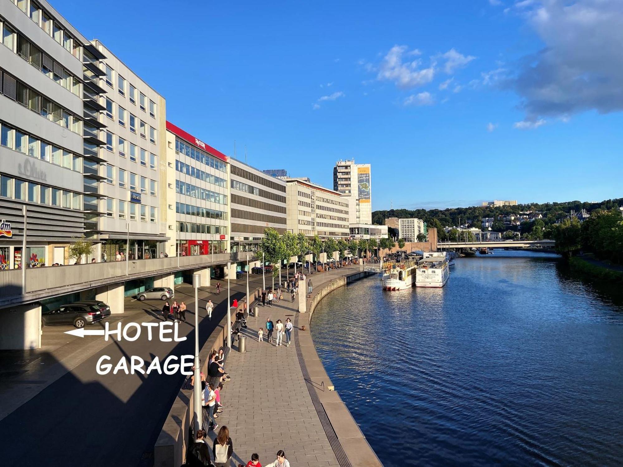 Hotel Stadt Hamburg Am Fluss Sarrebruck Extérieur photo