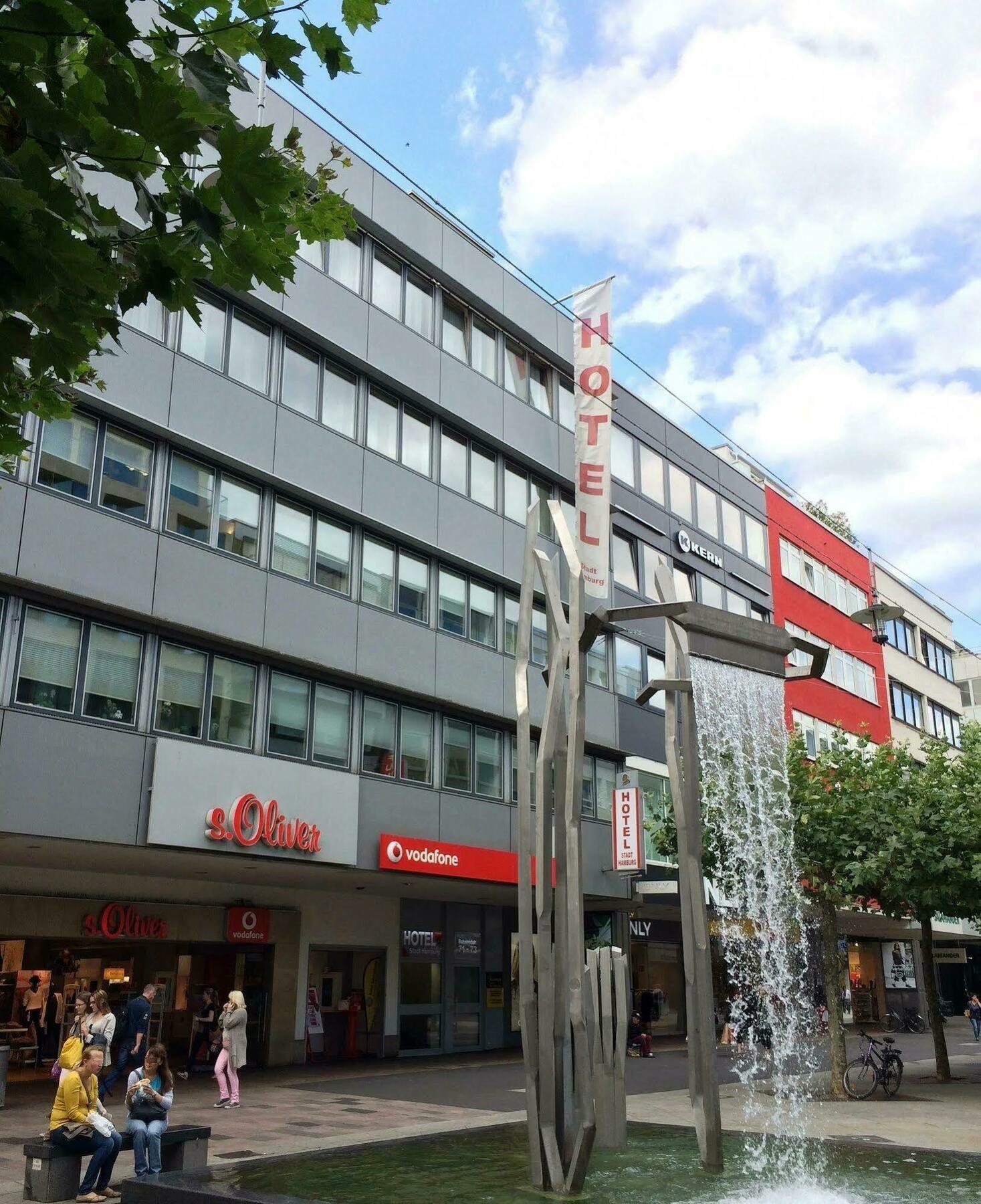 Hotel Stadt Hamburg Am Fluss Sarrebruck Extérieur photo
